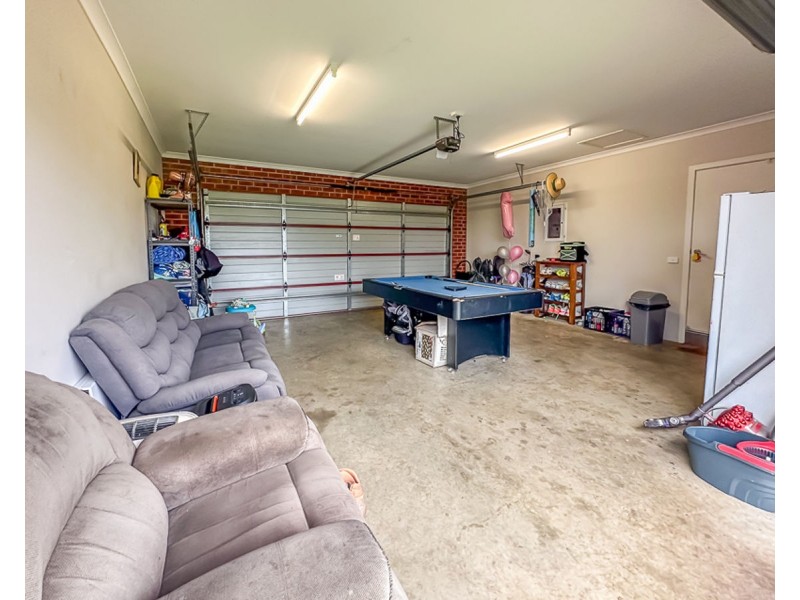 15 Curley Crt, Thurgoona NSW 2640