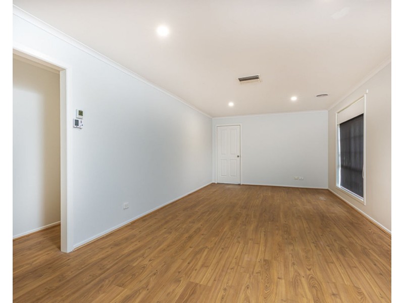 1/418W Ross Circ, Lavington NSW 2641