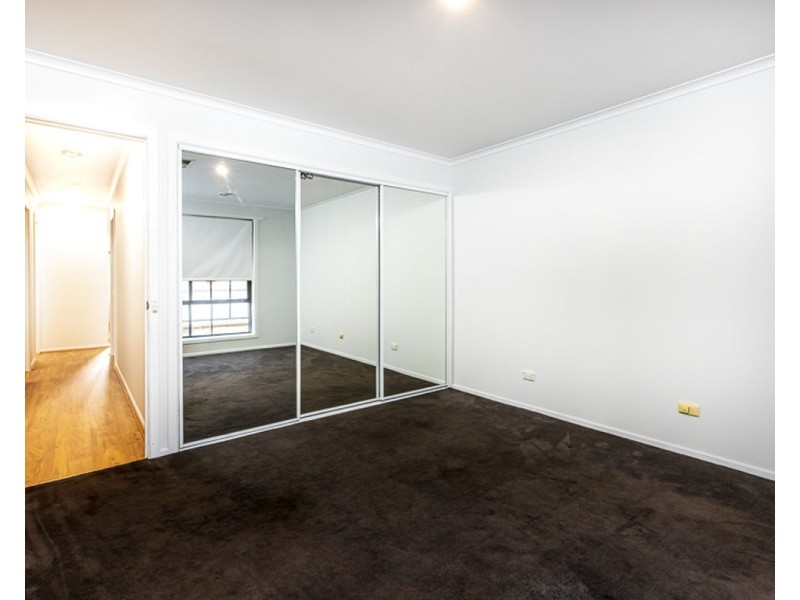 1/418W Ross Circ, Lavington NSW 2641