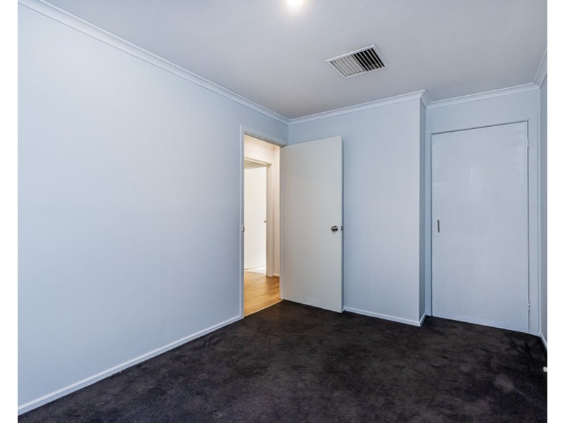 1/418W Ross Circ, Lavington NSW 2641