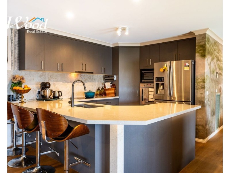16 Bullfrog Crt, Thurgoona NSW 2640