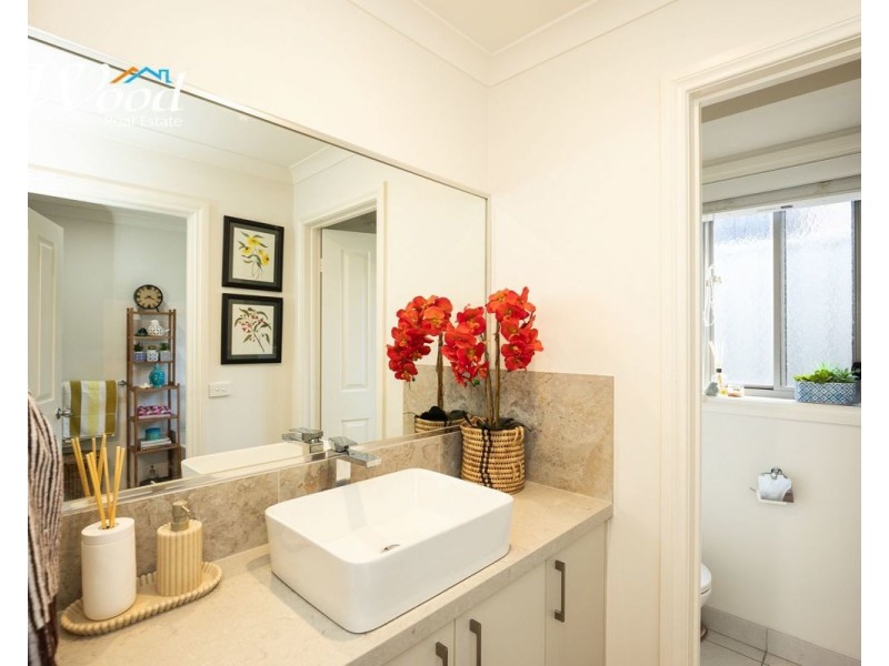16 Bullfrog Crt, Thurgoona NSW 2640
