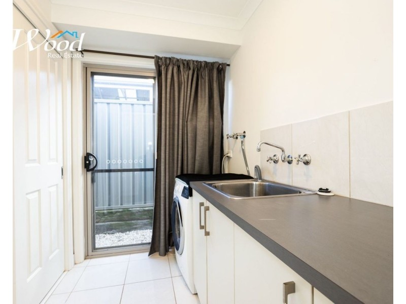 16 Bullfrog Crt, Thurgoona NSW 2640