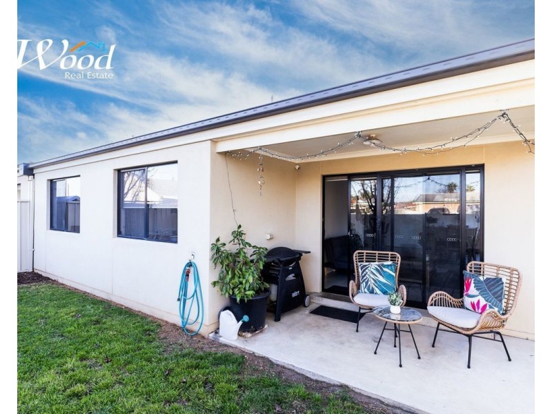 358 Cambourne St, Lavington NSW 2641
