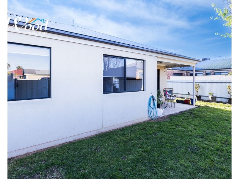 358 Cambourne St, Lavington NSW 2641
