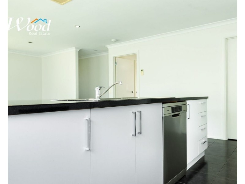 76 Greta Dr, Hamilton Valley NSW 2641