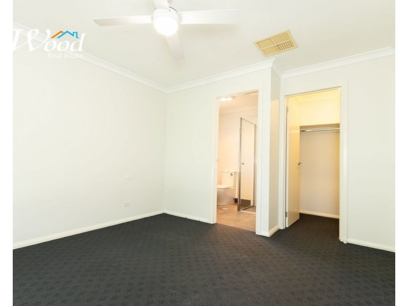 76 Greta Dr, Hamilton Valley NSW 2641