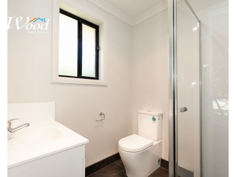 76 Greta Dr, Hamilton Valley NSW 2641