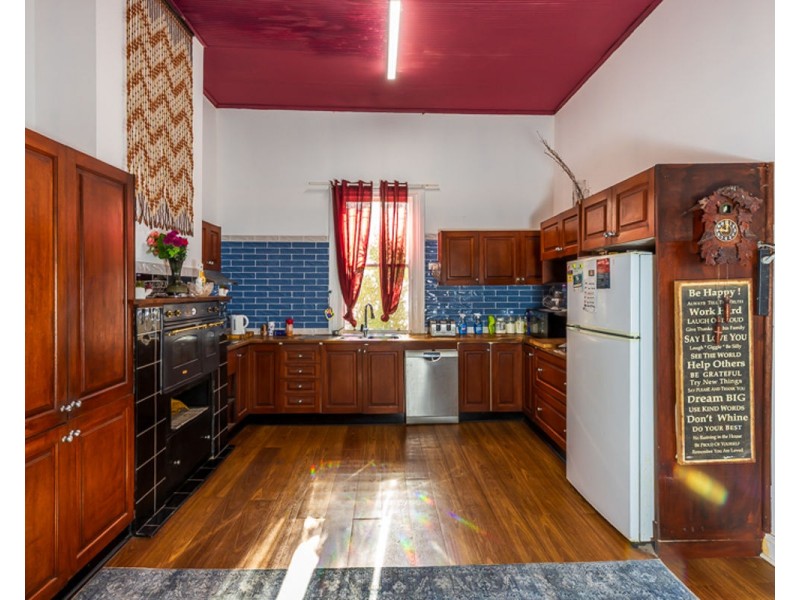 9 Lyne St, Henty NSW 2658