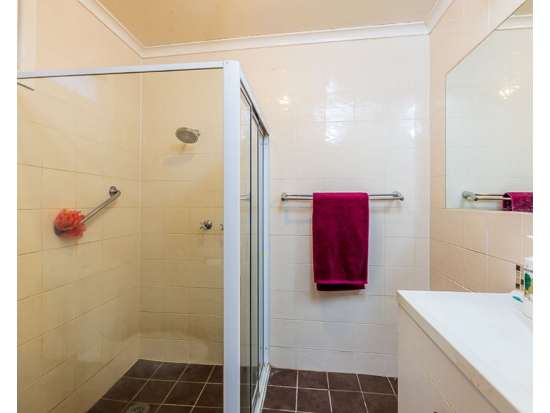 9 Lyne St, Henty NSW 2658