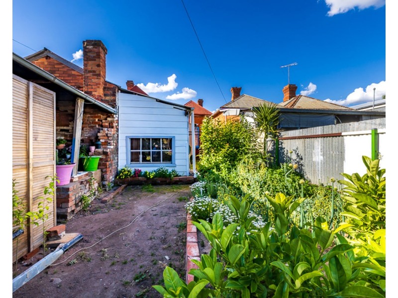9 Lyne St, Henty NSW 2658