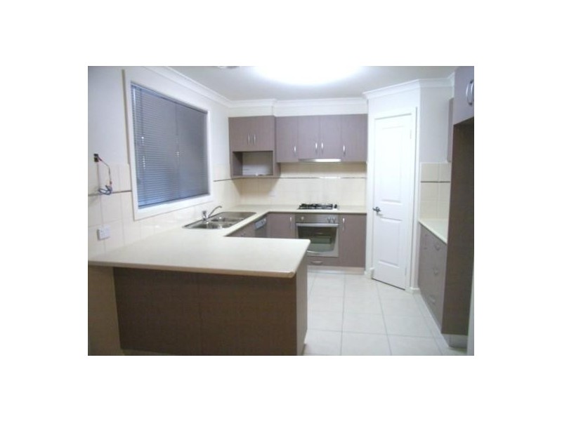 132 Hotham Circuit, Thurgoona NSW 2640