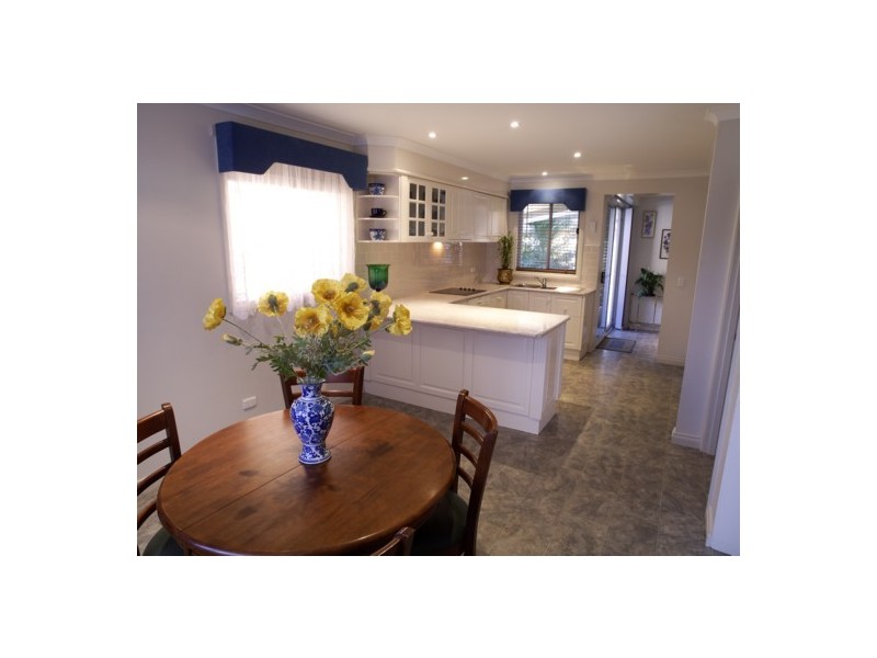 535 Williams St, Lavington NSW 2641