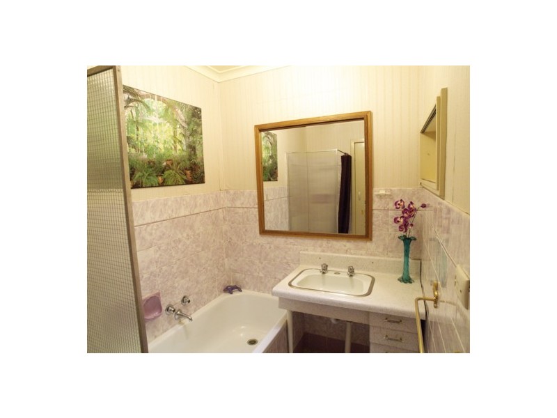 535 Williams St, Lavington NSW 2641