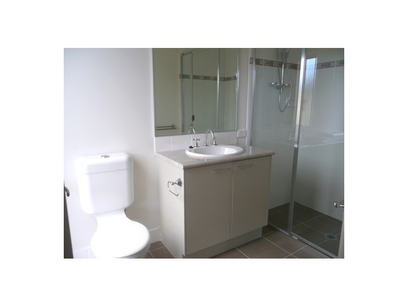 2/774 Centaur Road, Lavington NSW 2641