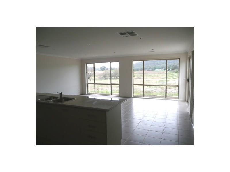 774 Centaur Road, Lavington NSW 2641