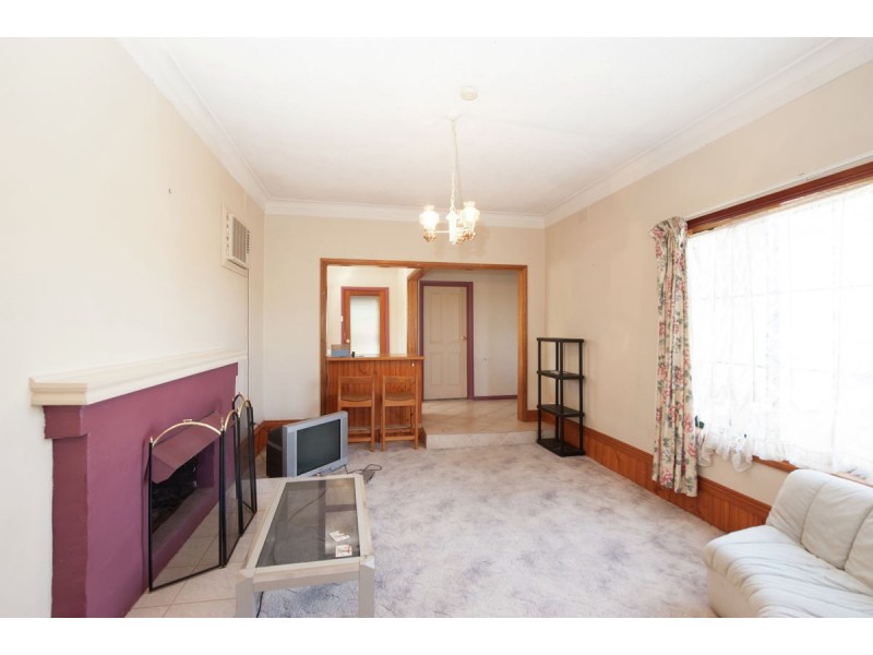 490 Alldis Avenue, Lavington NSW 2641