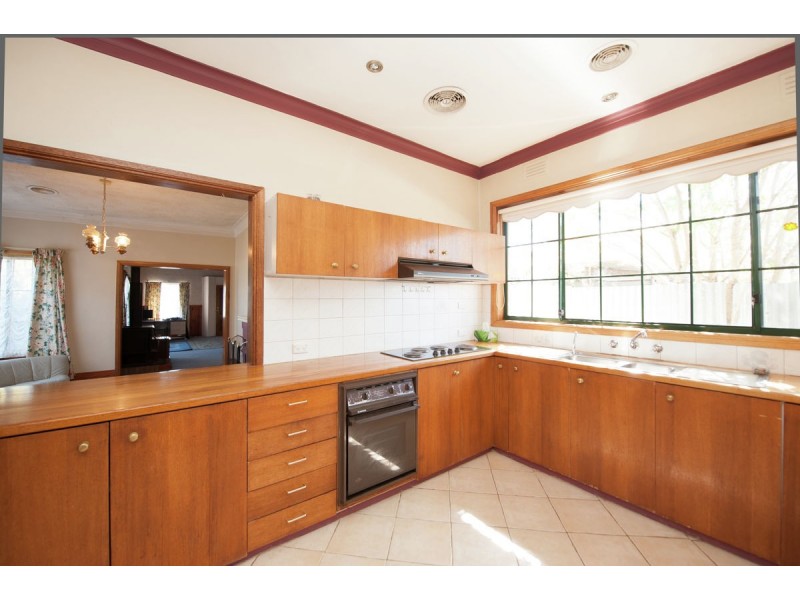 490 Alldis Avenue, Lavington NSW 2641