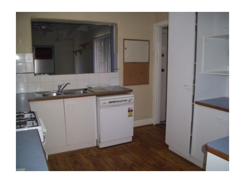 545 Comans Avenue, Lavington NSW 2641