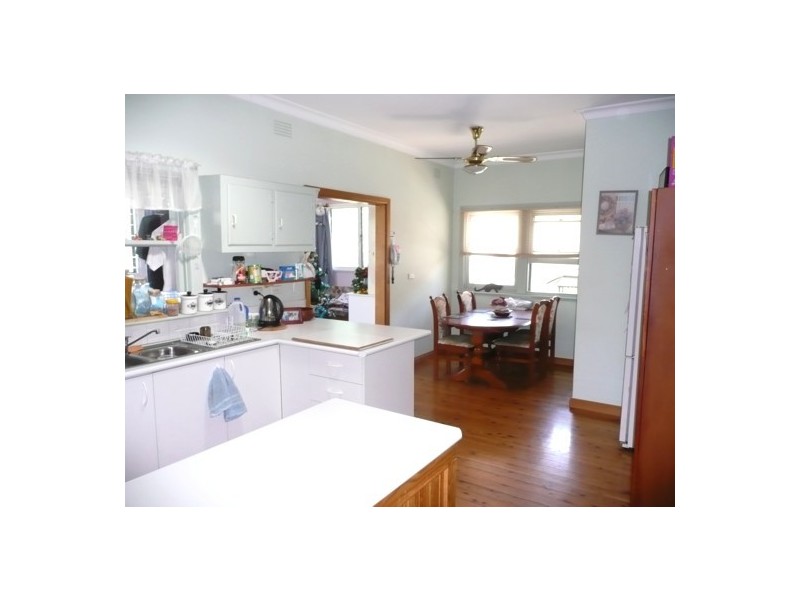 948 Calimo St, North Albury NSW 2640