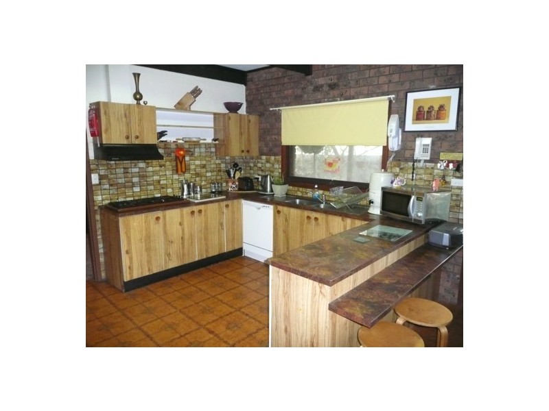 556 Roach St, Lavington NSW 2641