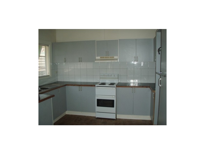 448 Kotthoff St, Lavington NSW 2641