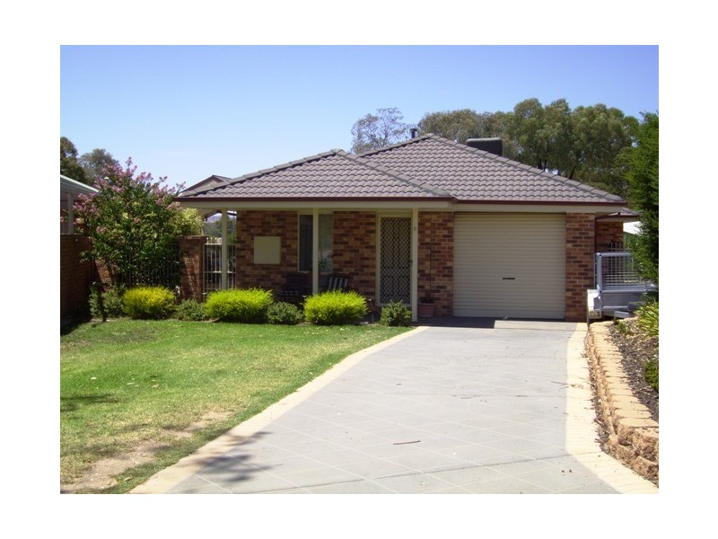 5 Cobbler Crt, Thurgoona NSW 2640