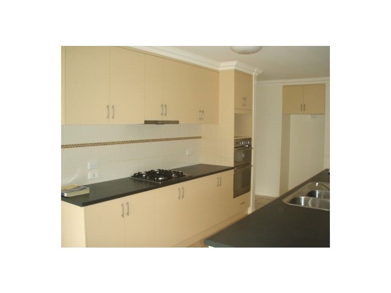 176 Hotham Circ, Thurgoona NSW 2640