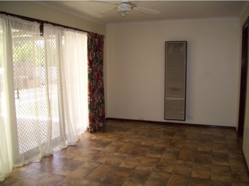 562 Iluka Cres, Lavington NSW 2641