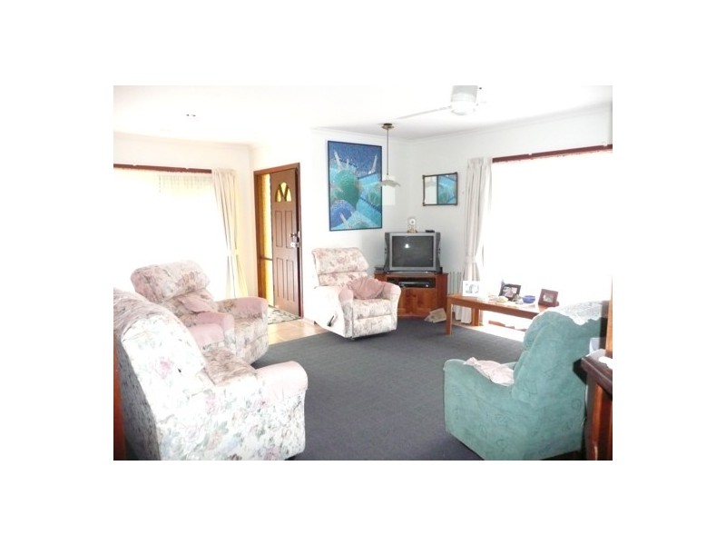 501  Alldis Ave, Lavington NSW 2641