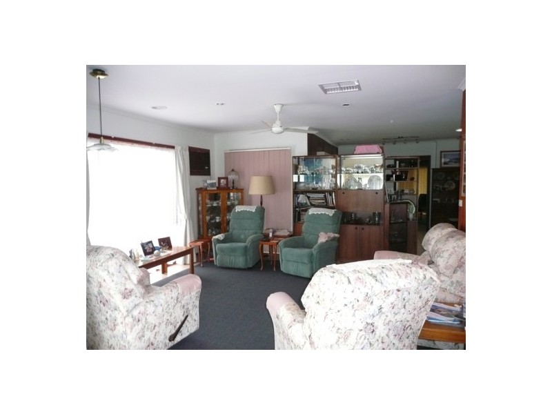 501  Alldis Ave, Lavington NSW 2641