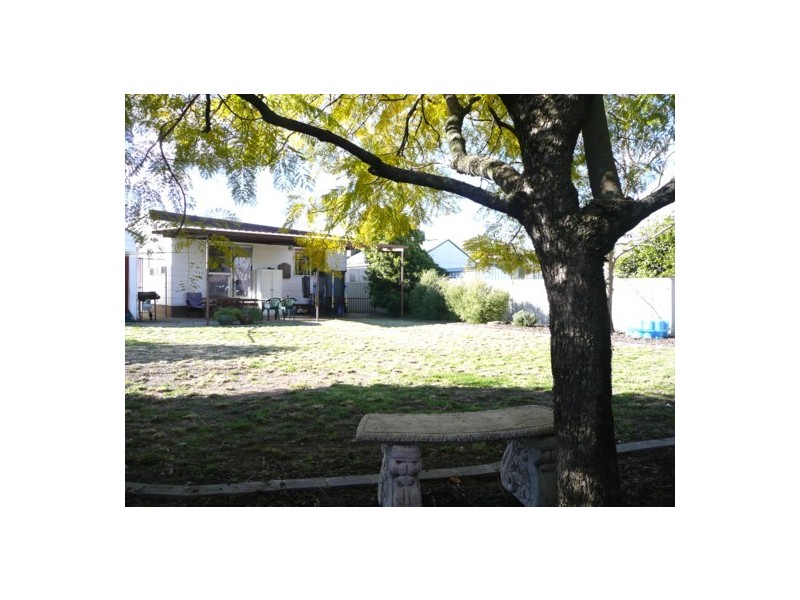 305 Union Rd, North Albury NSW 2640