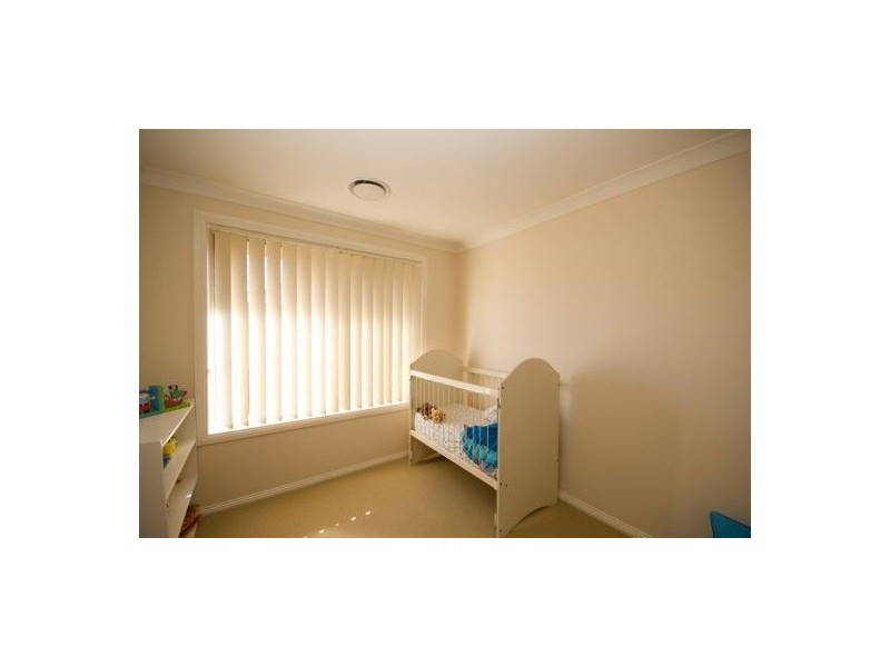 16 Squirrel Glider Drive, Thurgoona NSW 2640