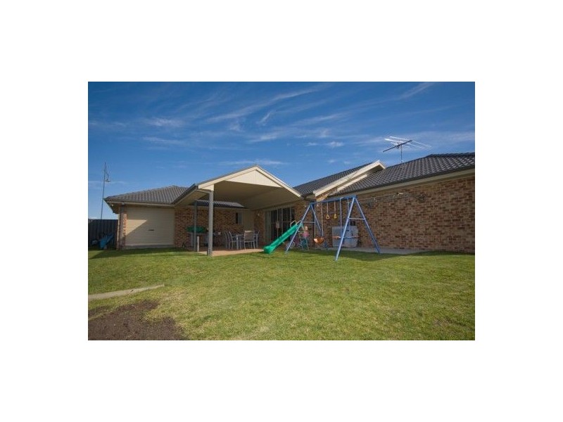 16 Squirrel Glider Drive, Thurgoona NSW 2640