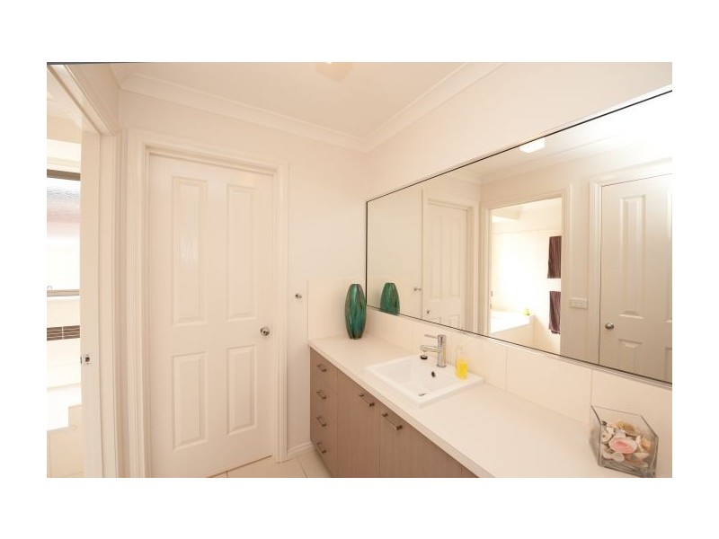20 Darga Pl, Lavington NSW 2641