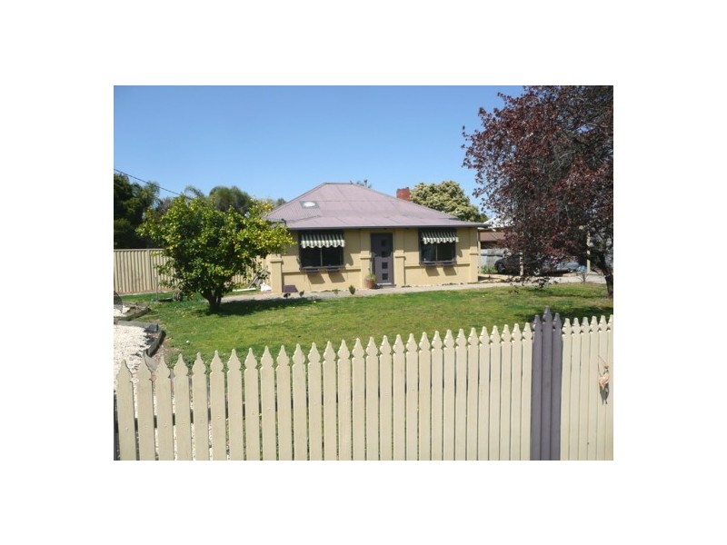 540 Hague St, Lavington NSW 2641