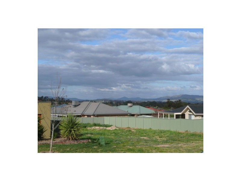 12 Jordan Way, Lavington NSW 2641