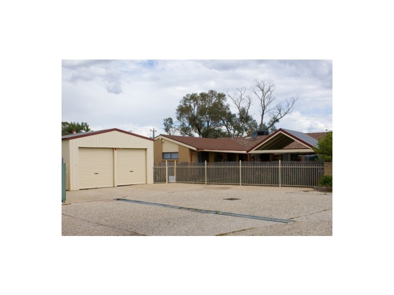 8 Goolagar Cres, Springdale Heights NSW 2641