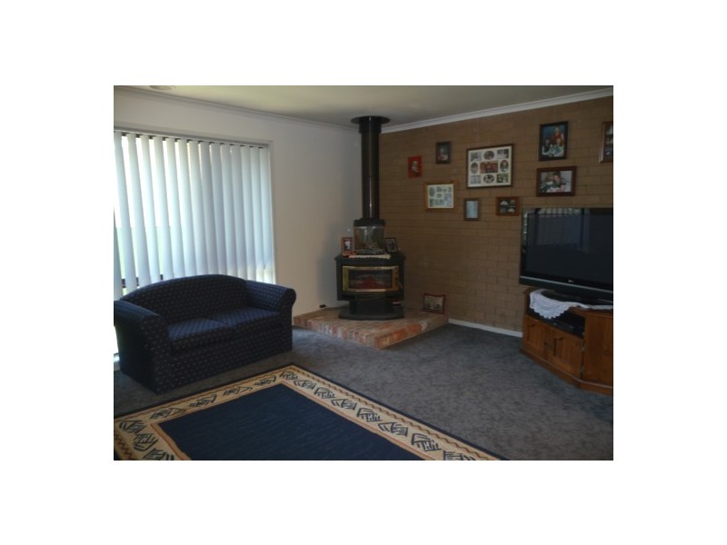 8 Goolagar Cres, Springdale Heights NSW 2641