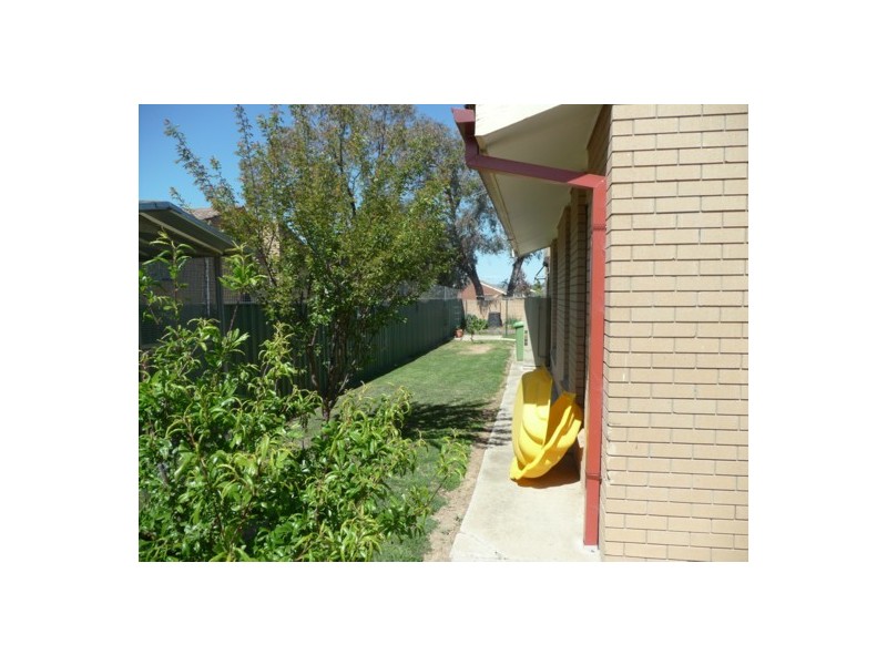 8 Goolagar Cres, Springdale Heights NSW 2641