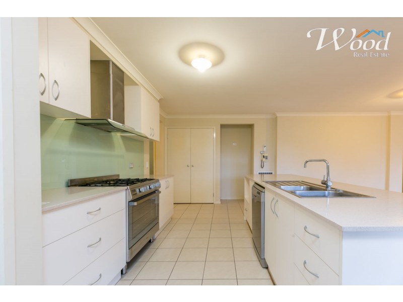 8 Squirrel Glider Drive, Thurgoona NSW 2640