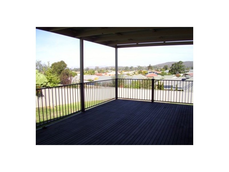 19 Kirkpatrick Crt, Albury NSW 2640