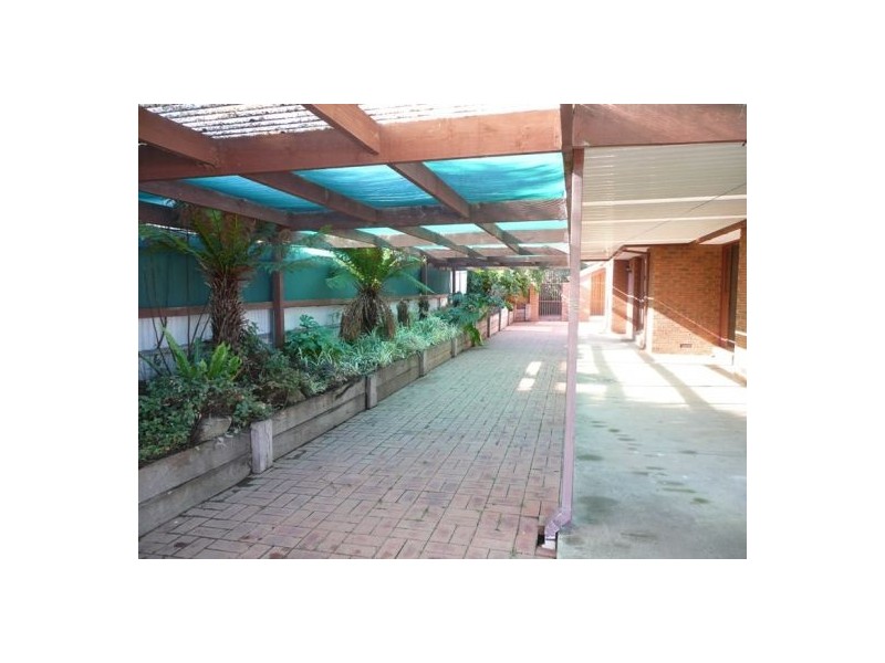 84 Buronga Drive, Lavington NSW 2641