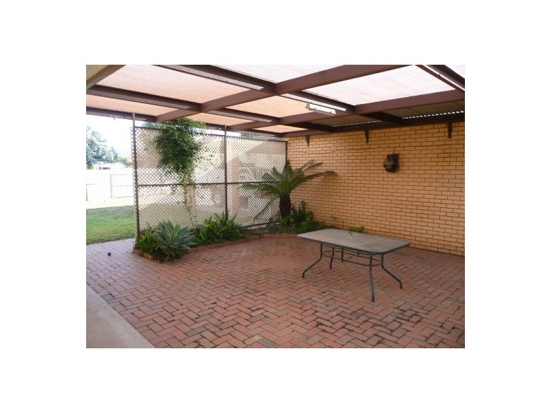 468 Kaitlers Road, Lavington NSW 2641