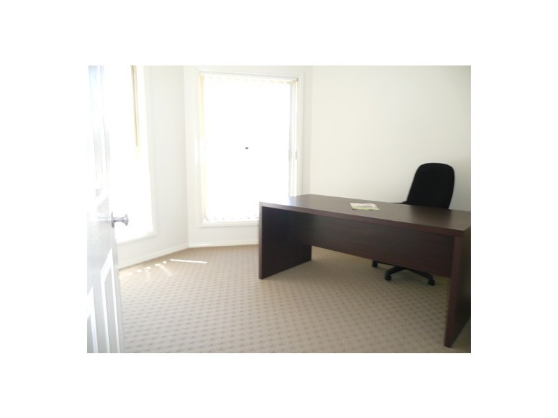 77 Egret St, Thurgoona NSW 2640