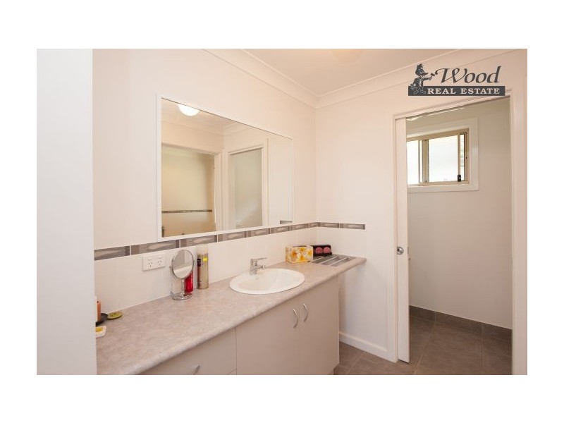 1 Blair Court, Lavington NSW 2641
