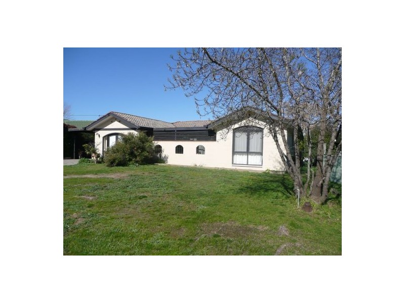 392 Colley St, Lavington NSW 2641