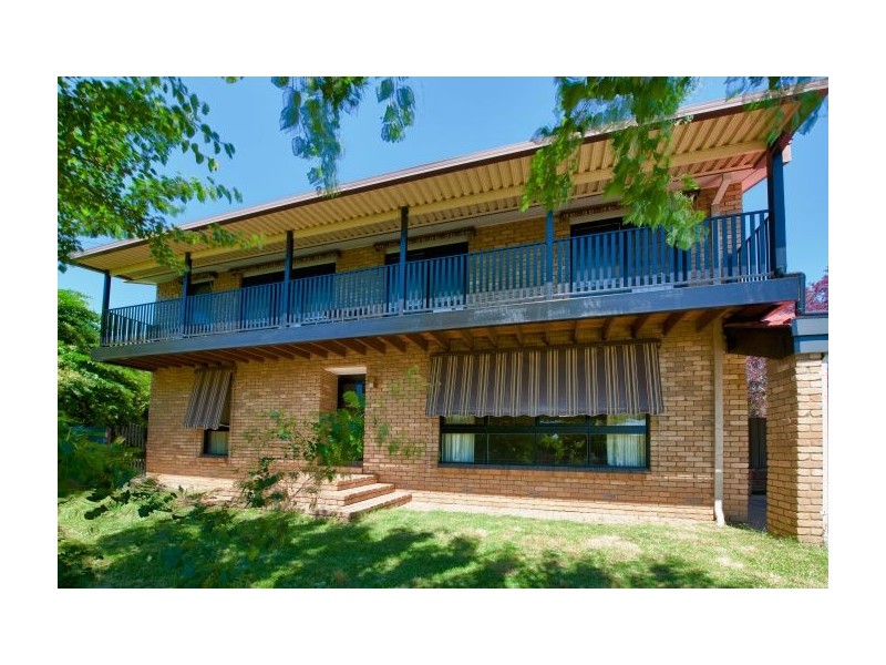 450 Dale Cres, Lavington NSW 2641