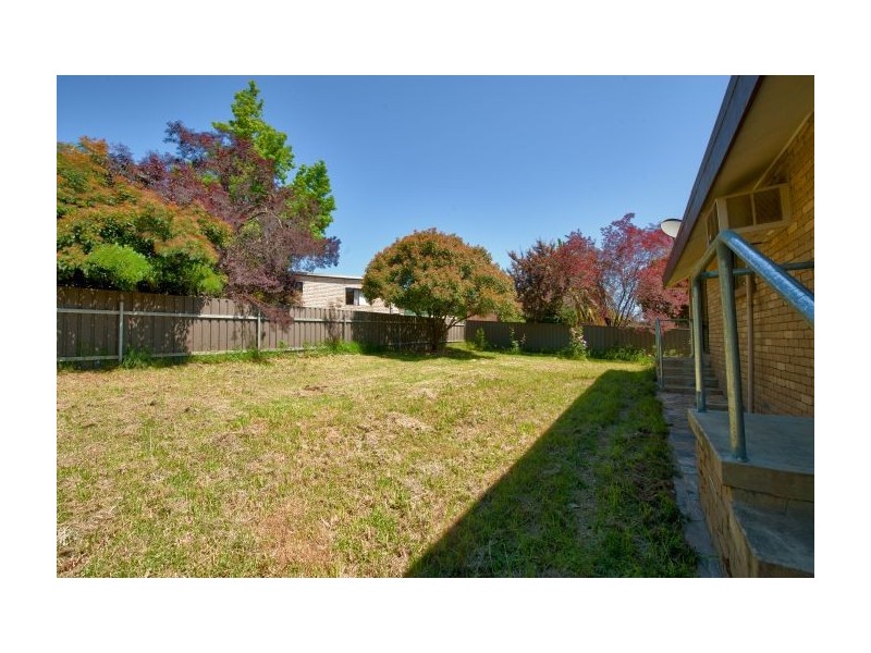 450 Dale Cres, Lavington NSW 2641