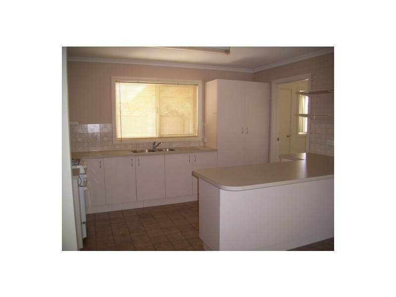 3/38 Jackling Dr, Lavington NSW 2641